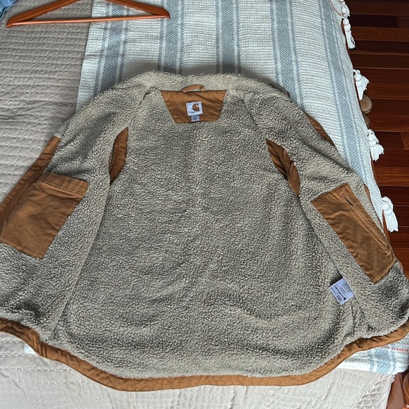 Men’s Carhartt Sherpa Lined Brown Vest - Picture 6 of 11